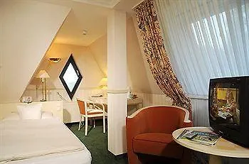 Ringhotel Rheinhotel Vier Jahreszeiten 4*