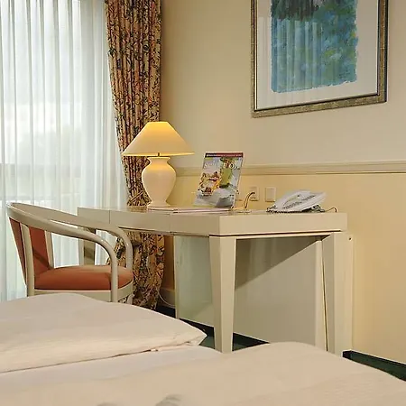 Hotel Ringhotel Rheinhotel Vier Jahreszeiten Meerbusch